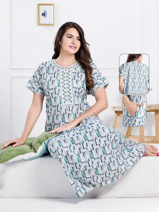 Alpine Alien Women’s Nightdress